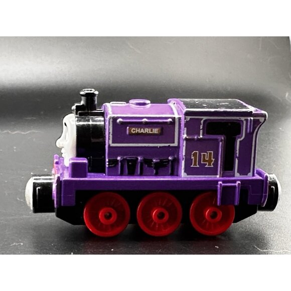 2013 Thomas & Friends Take N Play Along CHARLIE Diecast Train Engine #14 Purple - Picture 2 of 7